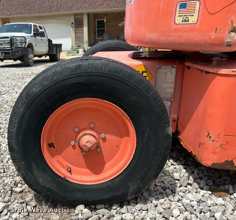 image for item EK8185 JLG 45 boom lift