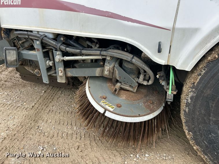 image for item EK8189 2009 Elgin Pelican NP sweeper