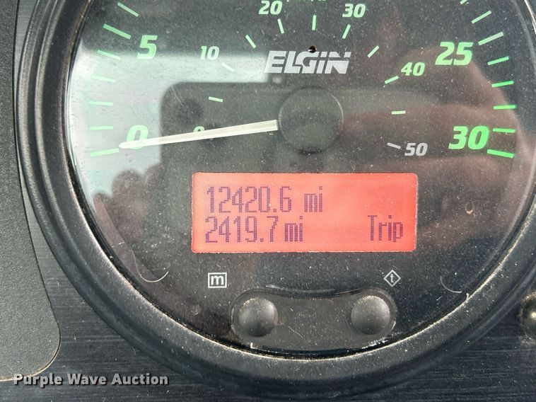 image for item EK8189 2009 Elgin Pelican NP sweeper