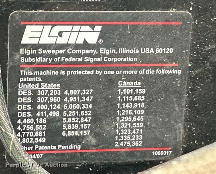 image for item EK8189 2009 Elgin Pelican NP sweeper