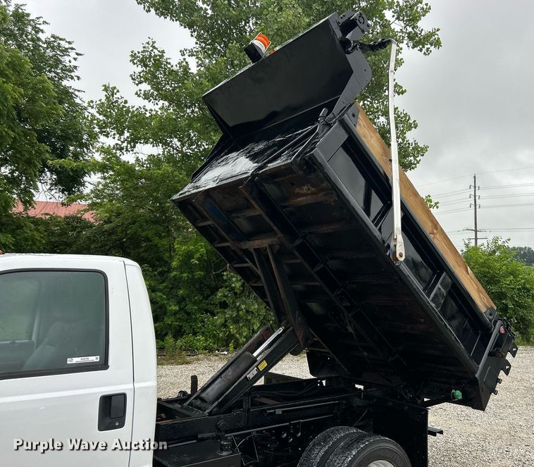 image for item EK8194 2011 Ford F450 Super Duty XL dump truck
