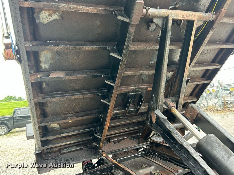 image for item EK8194 2011 Ford F450 Super Duty XL dump truck