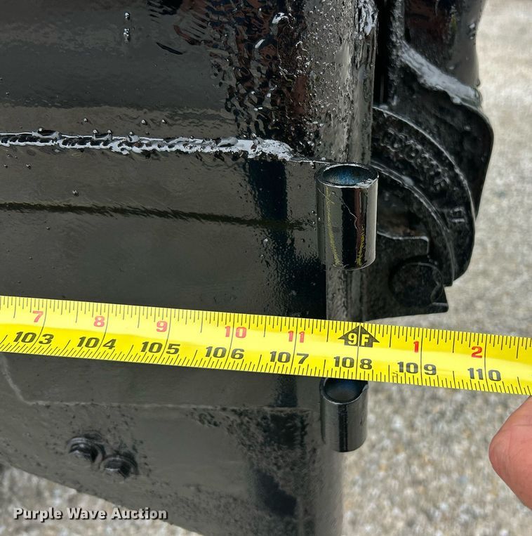 image for item EK8194 2011 Ford F450 Super Duty XL dump truck