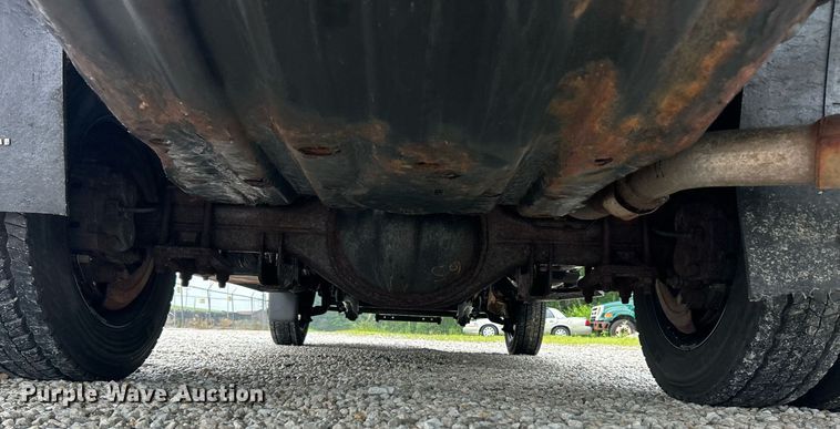 image for item EK8194 2011 Ford F450 Super Duty XL dump truck