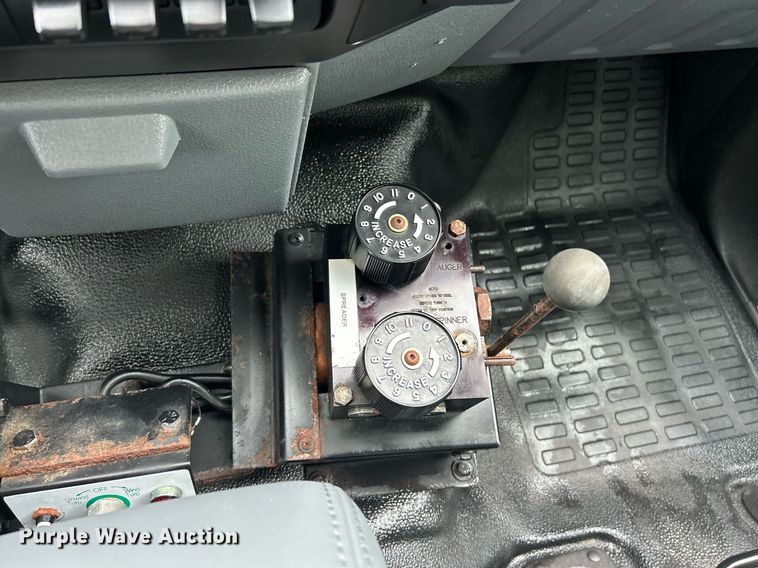 image for item EK8194 2011 Ford F450 Super Duty XL dump truck