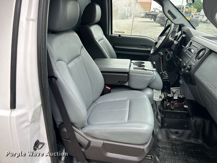 image for item EK8194 2011 Ford F450 Super Duty XL dump truck