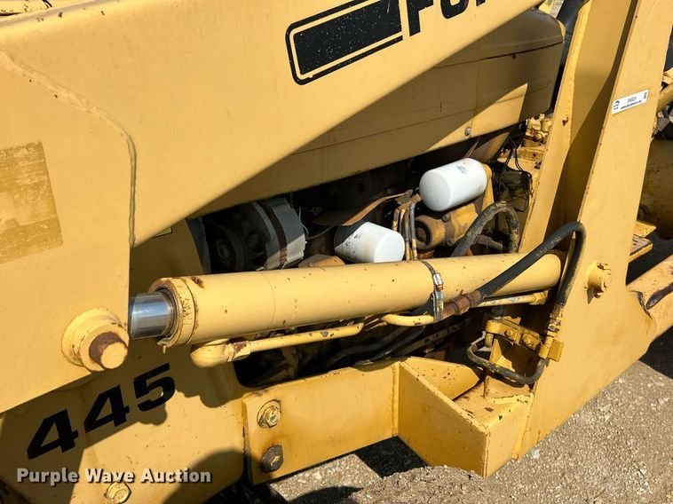 image for item EK8201 1984 Ford 445 tractor