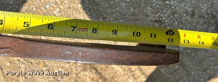 image for item EK8201 1984 Ford 445 tractor