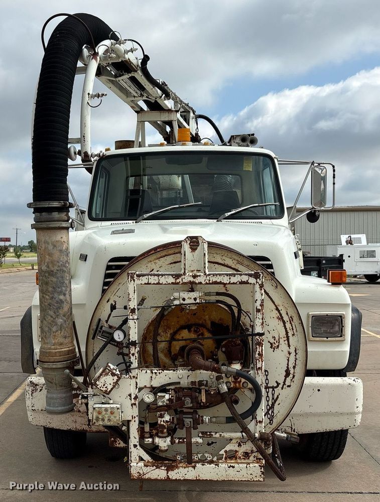 image for item EM2591 1987 Ford L8000 sewer jetter truck