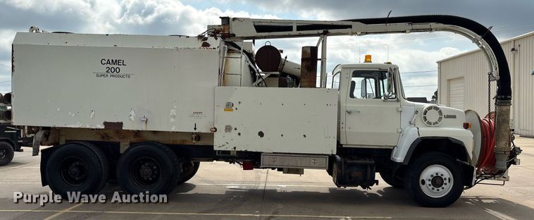 image for item EM2591 1987 Ford L8000 sewer jetter truck