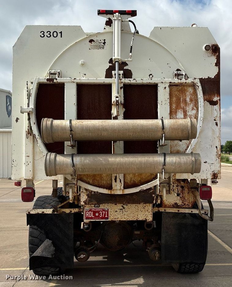 image for item EM2591 1987 Ford L8000 sewer jetter truck