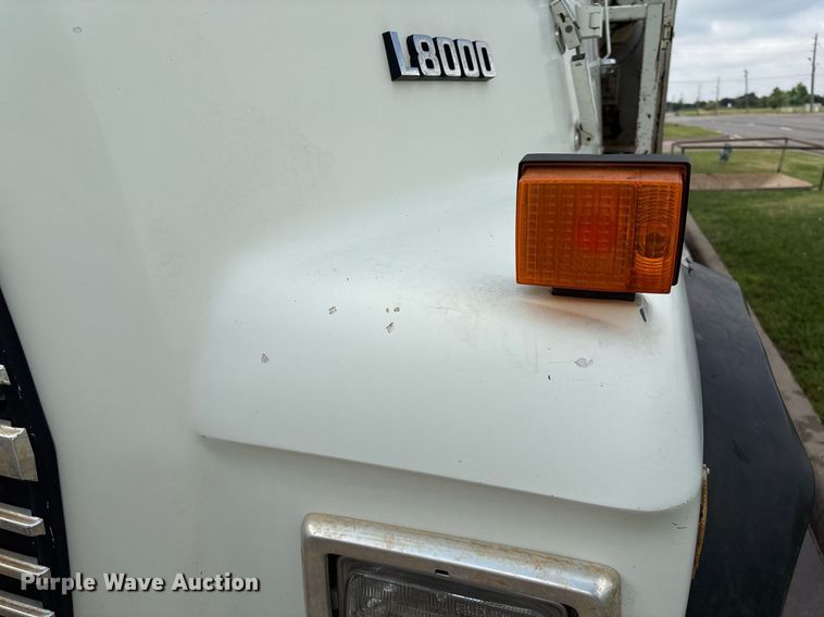 image for item EM2591 1987 Ford L8000 sewer jetter truck