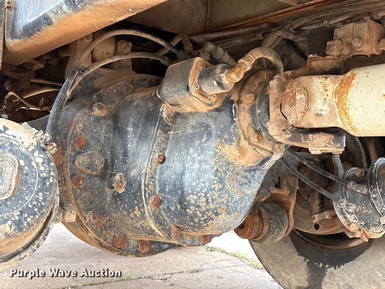 image for item EM2591 1987 Ford L8000 sewer jetter truck