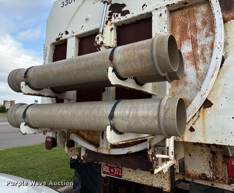 image for item EM2591 1987 Ford L8000 sewer jetter truck