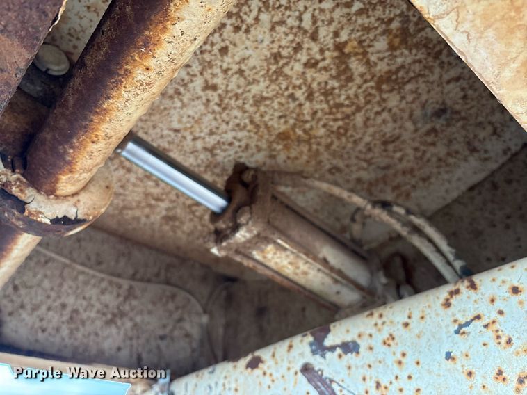 image for item EM2591 1987 Ford L8000 sewer jetter truck