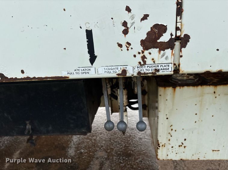 image for item EM2591 1987 Ford L8000 sewer jetter truck