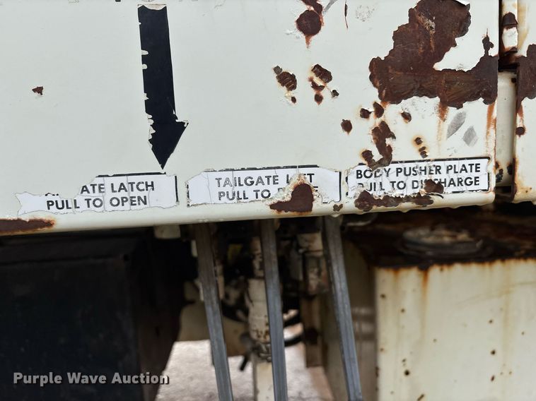 image for item EM2591 1987 Ford L8000 sewer jetter truck