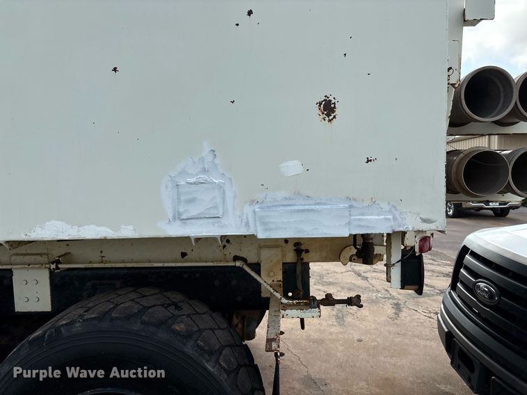 image for item EM2591 1987 Ford L8000 sewer jetter truck