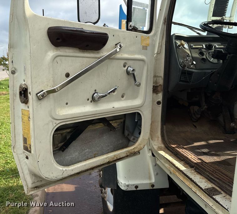 image for item EM2591 1987 Ford L8000 sewer jetter truck