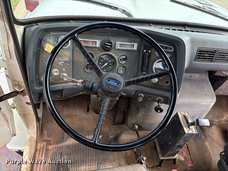 image for item EM2591 1987 Ford L8000 sewer jetter truck