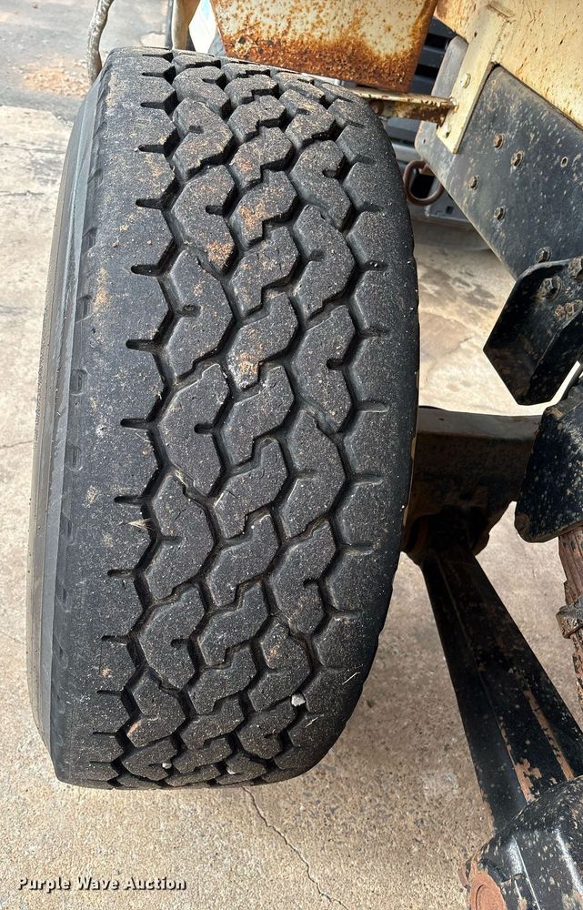 image for item EM2591 1987 Ford L8000 sewer jetter truck