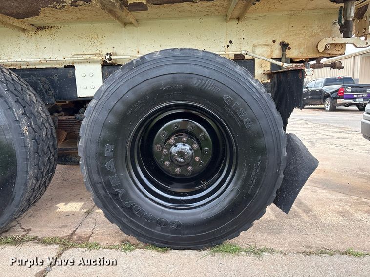 image for item EM2591 1987 Ford L8000 sewer jetter truck