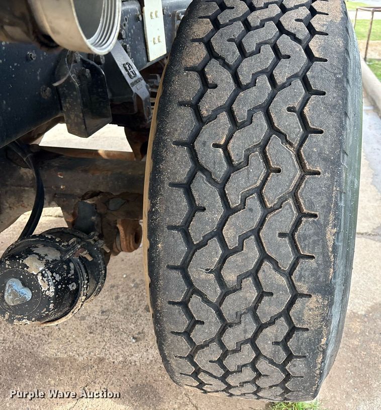 image for item EM2591 1987 Ford L8000 sewer jetter truck