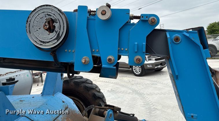 image for item EM2593 2007 Genie GTH1056 telehandler
