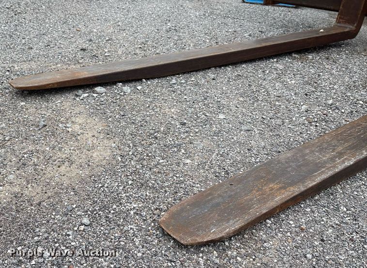 image for item EM2593 2007 Genie GTH1056 telehandler