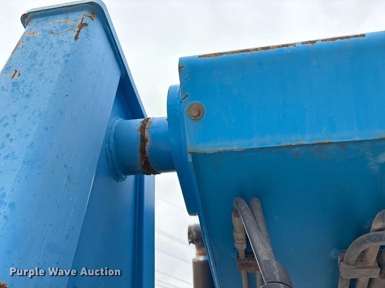 image for item EM2593 2007 Genie GTH1056 telehandler