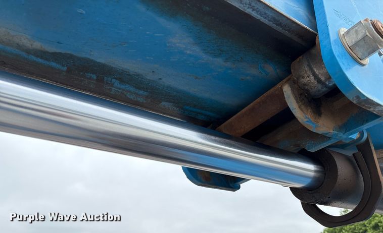 image for item EM2593 2007 Genie GTH1056 telehandler