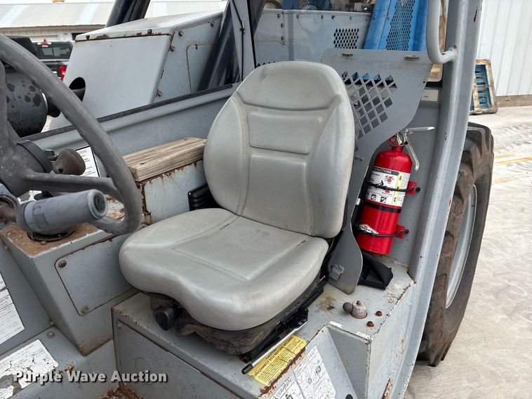 image for item EM2593 2007 Genie GTH1056 telehandler