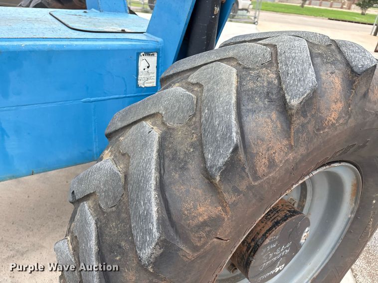 image for item EM2593 2007 Genie GTH1056 telehandler