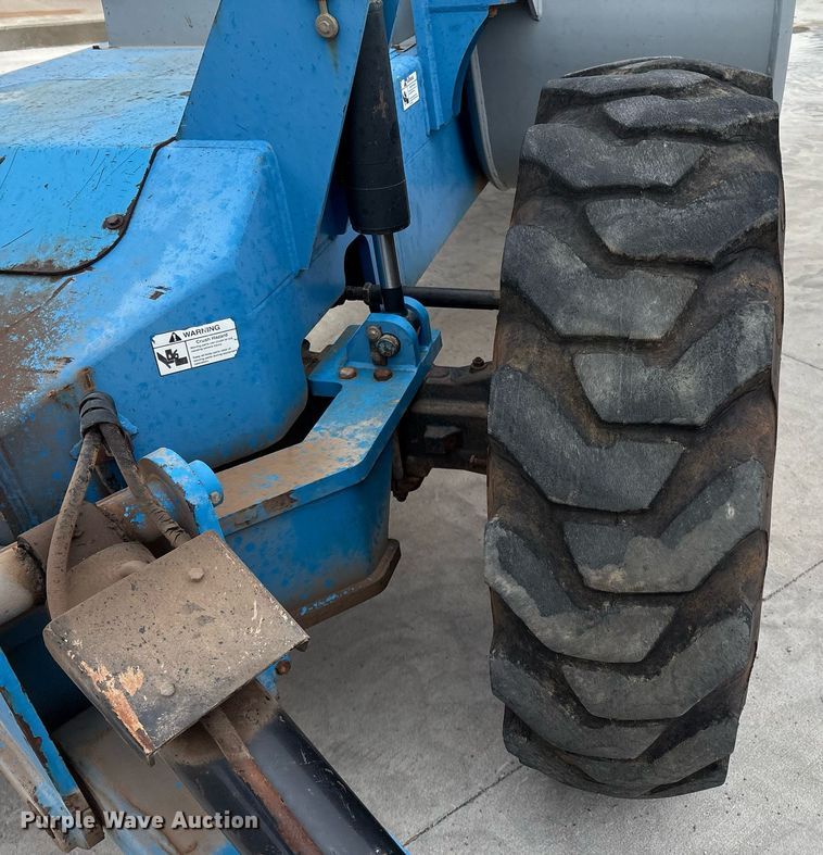 image for item EM2593 2007 Genie GTH1056 telehandler