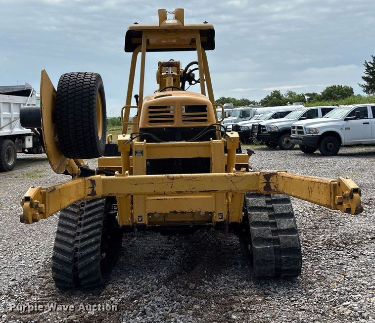 image for item EM2599 2012 Vermeer RTX 1250 cable plow