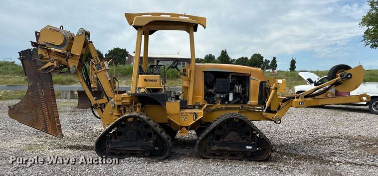 image for item EM2599 2012 Vermeer RTX 1250 cable plow