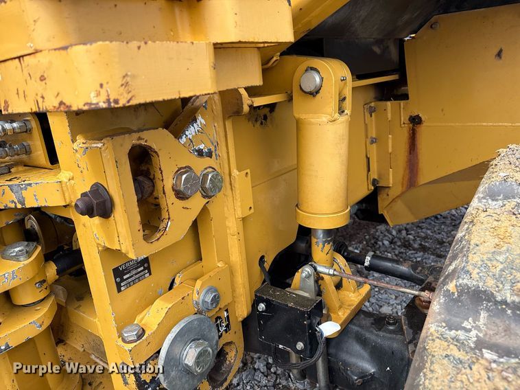 image for item EM2599 2012 Vermeer RTX 1250 cable plow