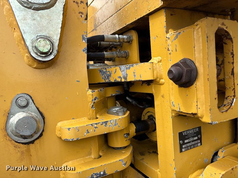 image for item EM2599 2012 Vermeer RTX 1250 cable plow