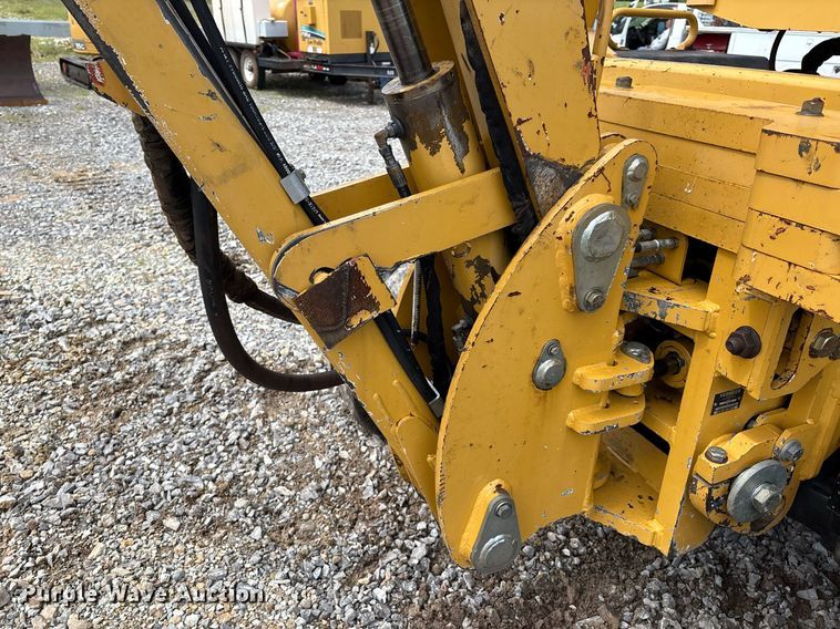 image for item EM2599 2012 Vermeer RTX 1250 cable plow