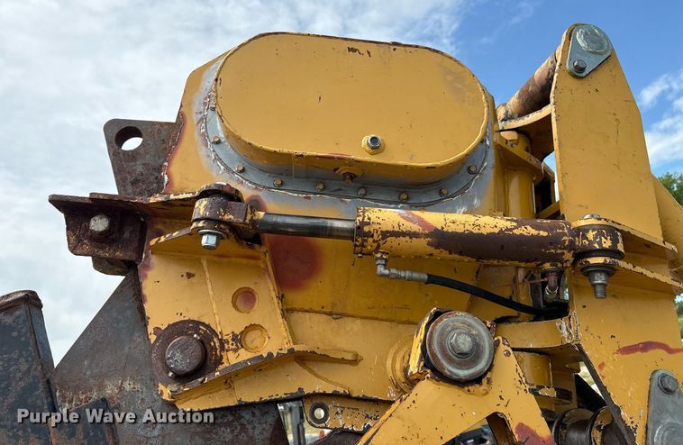 image for item EM2599 2012 Vermeer RTX 1250 cable plow