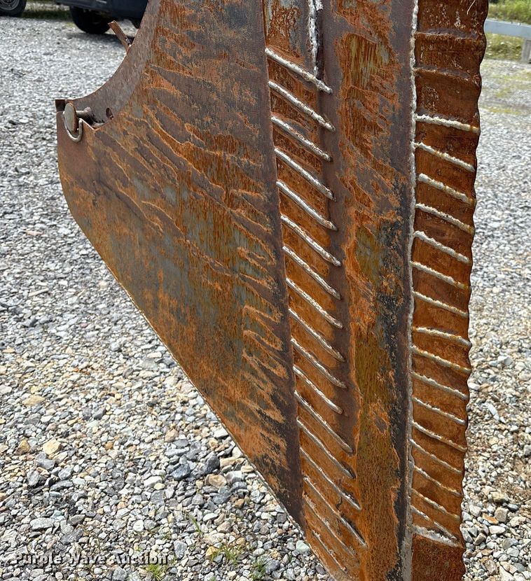 image for item EM2599 2012 Vermeer RTX 1250 cable plow