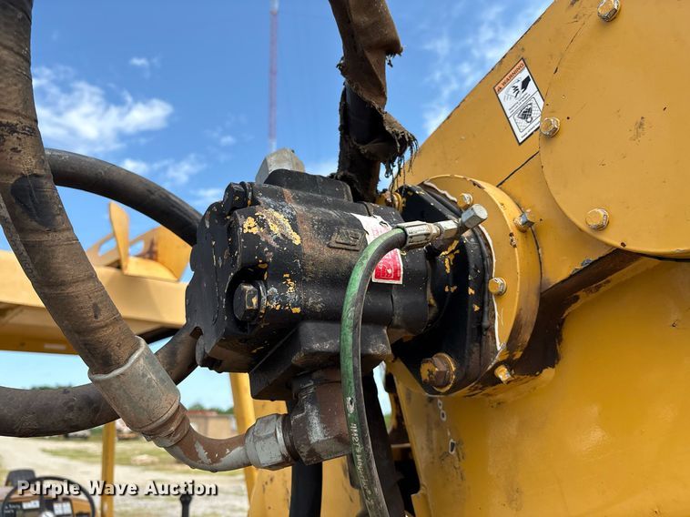 image for item EM2599 2012 Vermeer RTX 1250 cable plow