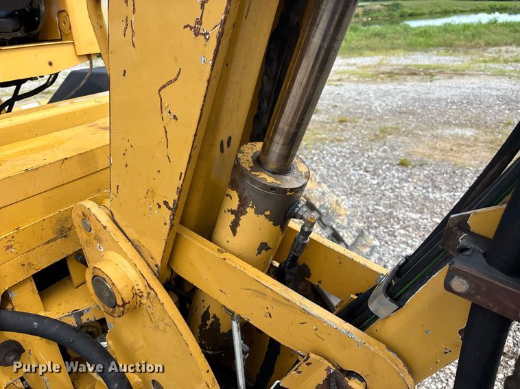 image for item EM2599 2012 Vermeer RTX 1250 cable plow