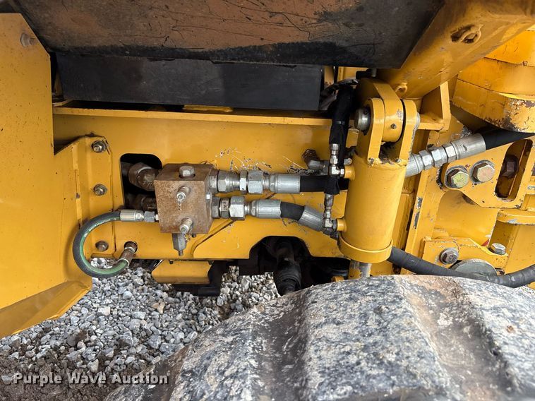 image for item EM2599 2012 Vermeer RTX 1250 cable plow