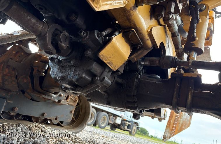 image for item EM2599 2012 Vermeer RTX 1250 cable plow