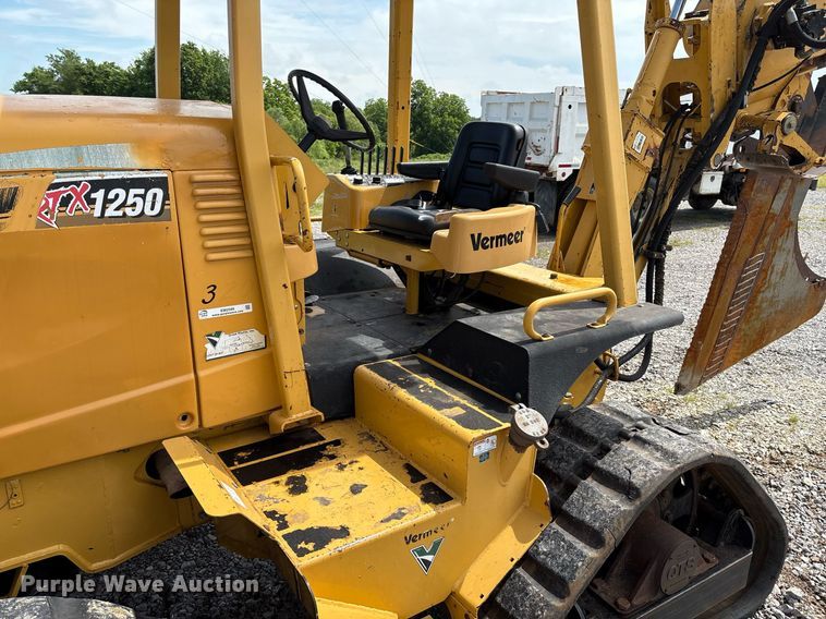 image for item EM2599 2012 Vermeer RTX 1250 cable plow