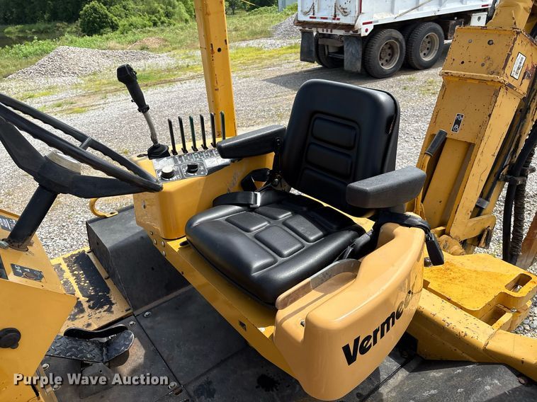 image for item EM2599 2012 Vermeer RTX 1250 cable plow
