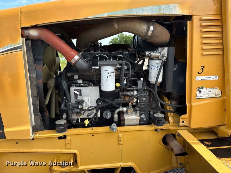 image for item EM2599 2012 Vermeer RTX 1250 cable plow