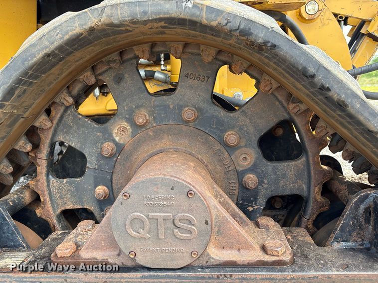 image for item EM2599 2012 Vermeer RTX 1250 cable plow