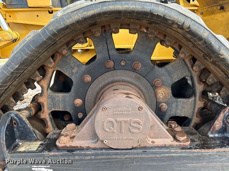 image for item EM2599 2012 Vermeer RTX 1250 cable plow